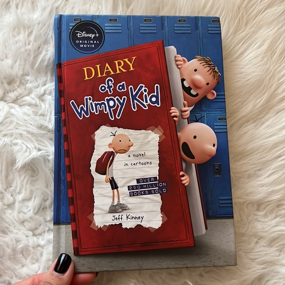 Diary of a Wimpy Kid books - Picture 5 of 5